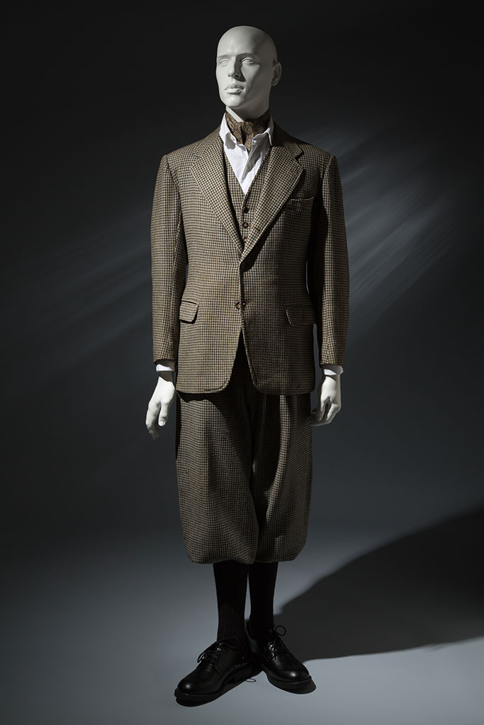 Anderson & Sheppard wool tweed three-piece sport suit, 1935, London, lent by Steven Hitchcock. Copyright MFIT. Photo by Eileen Costa
