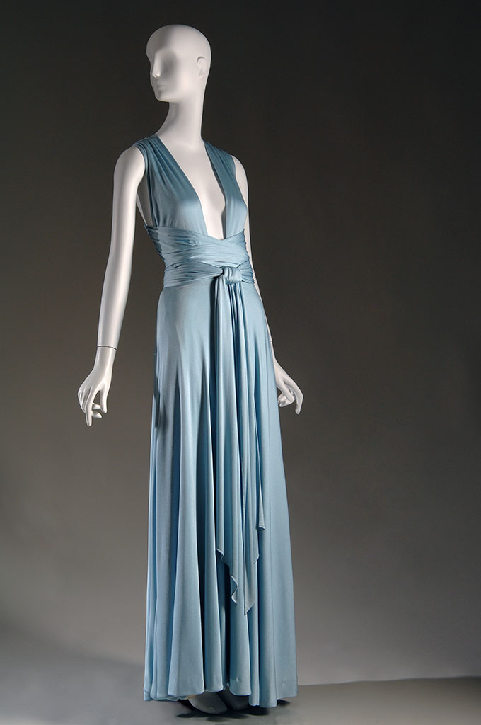 Halston evening dress, silk jersey, 1972, New York, 76.69.17, gift of Lauren Bacall