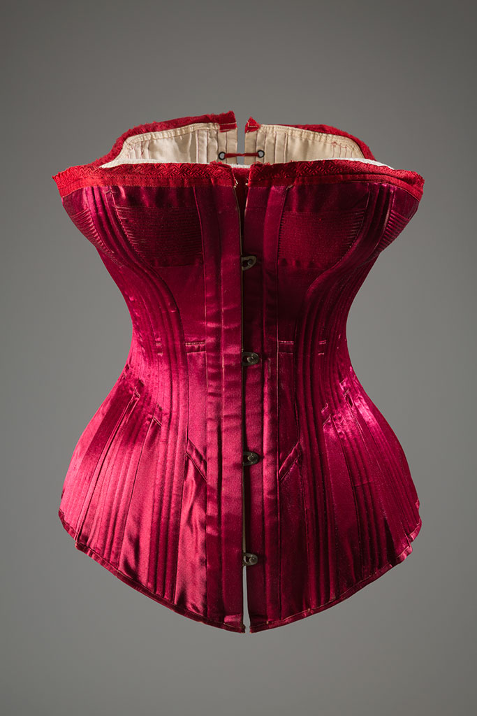 Warner Bros. corset / Silk, satin, coraline, c.1889, USA | Photo by Eileen Costa copyright MFIT