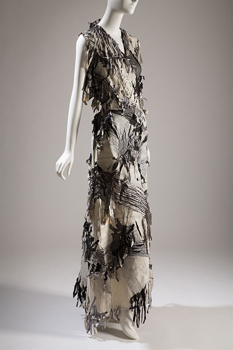 Yoshiki Hishinuma dress, fall 2000, 2001.52.5, gift of Hishinuma Associates Co., Ltd.