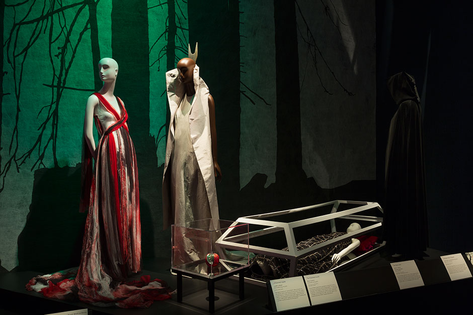 Alice + Olivia (Stacey Bendet) dress, fall 2014, 2015.91.1, gift of Alice + Olivia by Stacey Bendet