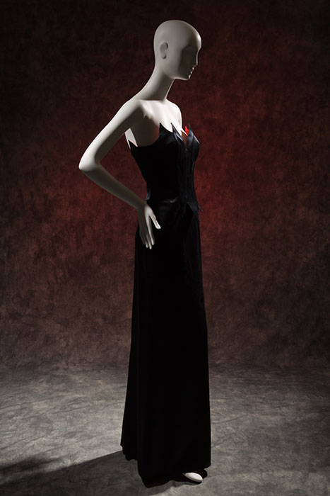 Thierry Mugler evening ensemble, fall 1997 Haute Couture, 2004.49.1, gift of Clarins Fragrance Group/Thierry Mugler Perfume