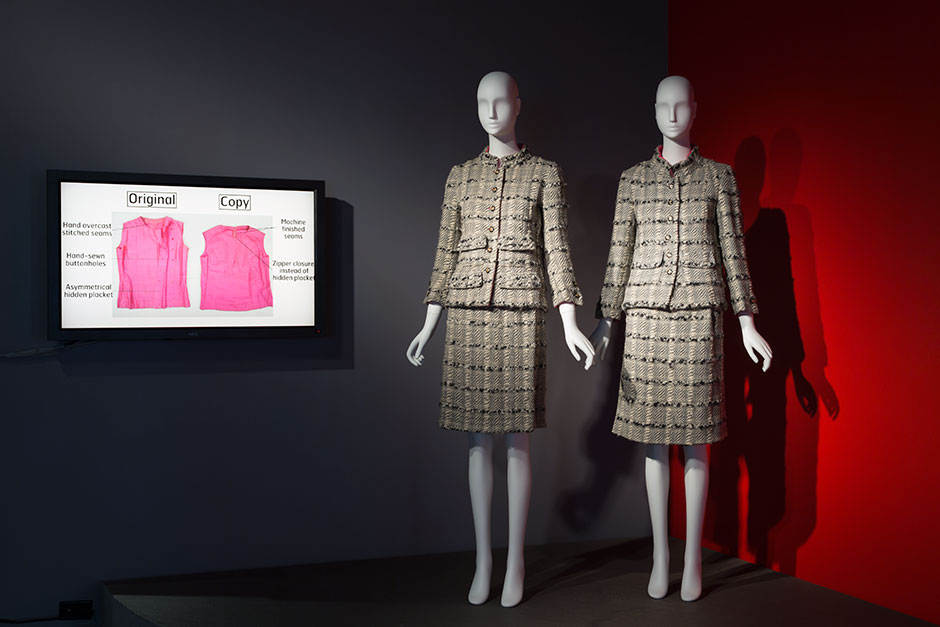 Ohrbach’s department store imported couture samples and presented its copies alongside them, in a fashion show, in order to illustrate the faithfulness of its reproduction. While these two Chanel suits appear to be identical, closer inspection reveals modifications, such as the elimination of the second set of pockets to produce the copy at a lower cost. Gabrielle “Coco” Chanel, day suit, wool bouclé, 1966, France, 73.82.1, gift of Eleanor K. Graham. Right: Licensed copy of a Chanel, day suit, wool bouclé, c. 1967, USA, 78.179.4, gift of Ruth L. Peskin